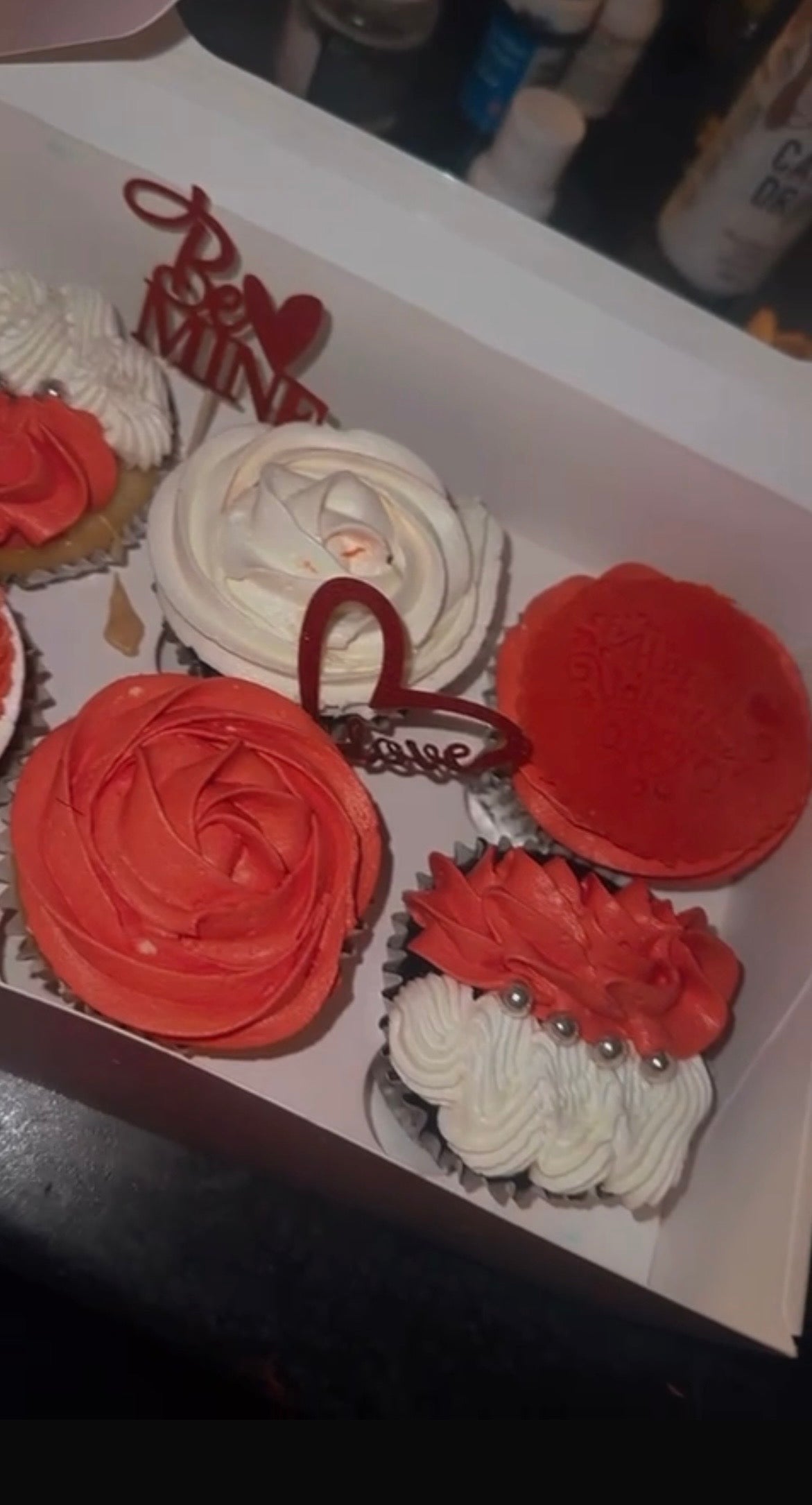 MADE TO ORDER - 6 CUPCAKES🧁